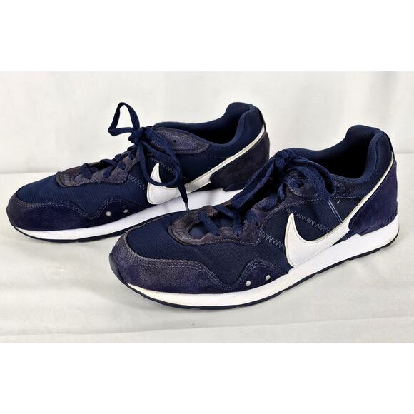 NIKE MEN'S VENTURE RUNNER – BLUE SUEDE & MESH SNEAKERS - SIZE 9 - Picture 2 of 11